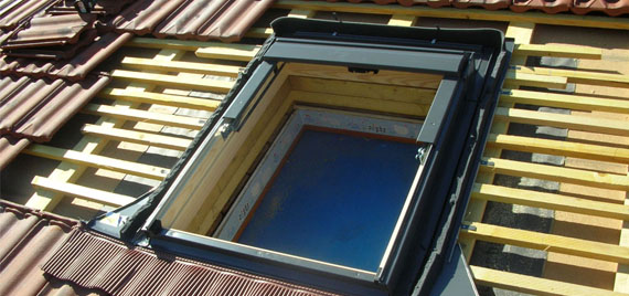 Fenêtre de toit velux : une installation pour toute structure